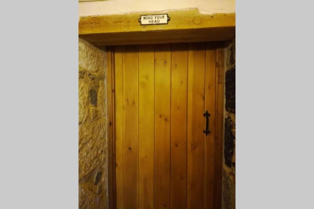 Farm Accommodation - The Lizard Peninsula, Cornwall Helston Extérieur photo