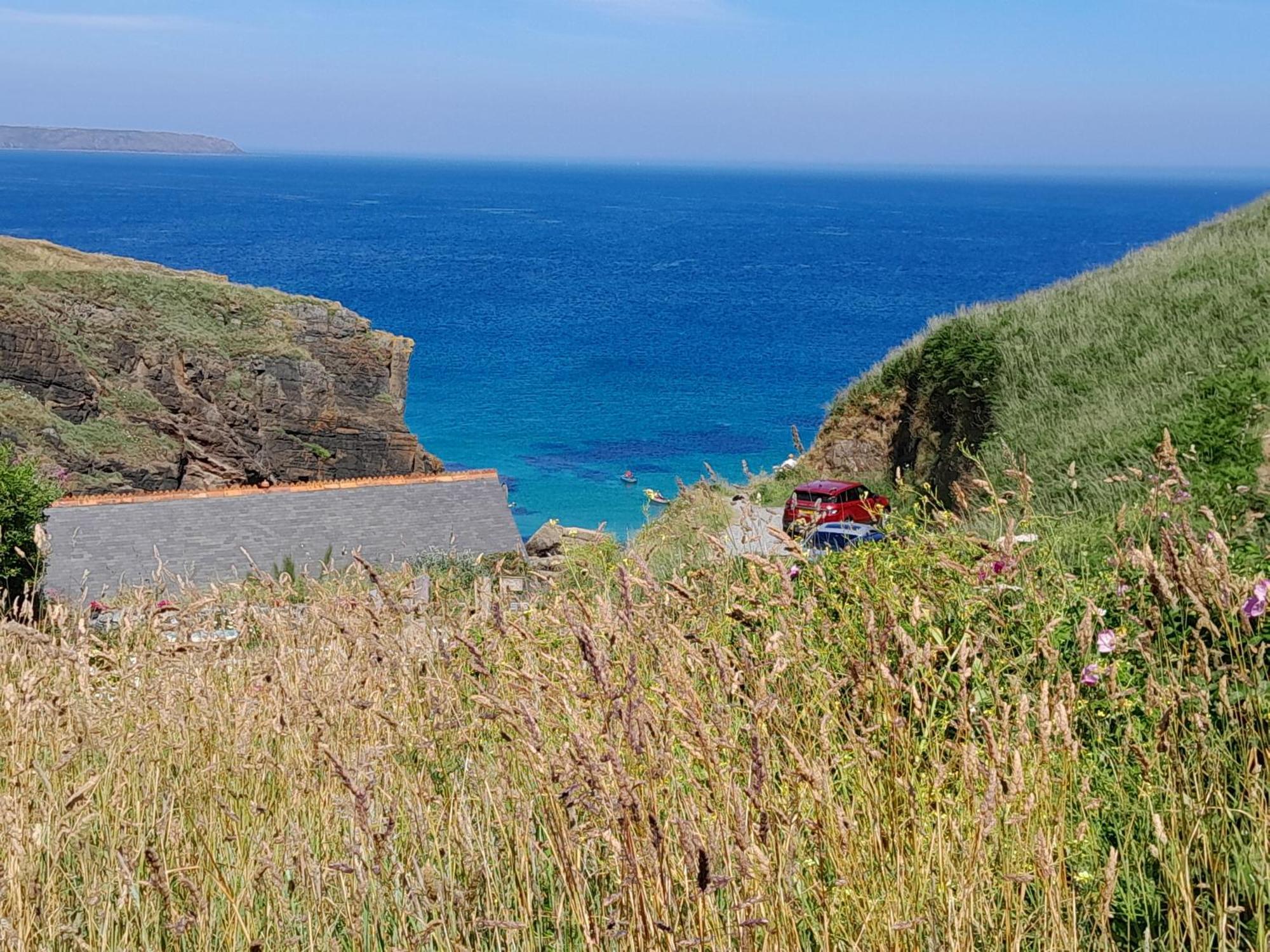 Farm Accommodation - The Lizard Peninsula, Cornwall Helston Extérieur photo